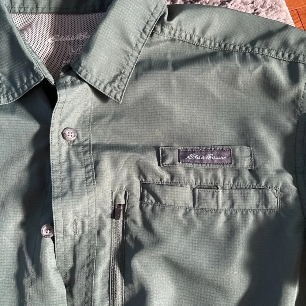 Eddie Bauer Green Casual Button Down Shirt​​ - Picture 4 of 5